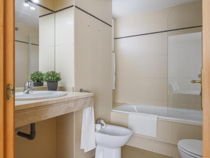 Fadesa Algaba 2 B Apartment La Algaba Ngoại thất bức ảnh